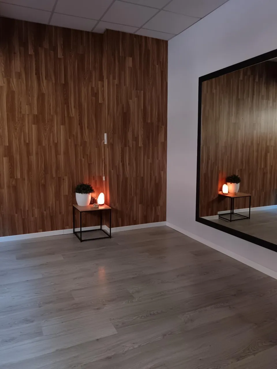 Salas para alquilar en Albacete, Samadhi